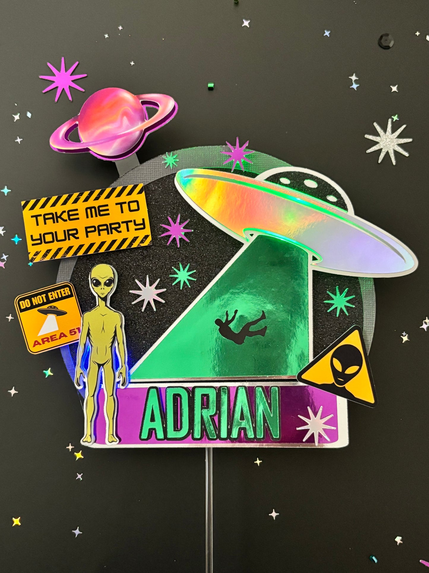 *LIGHT UP* Alien UFO Cake Topper