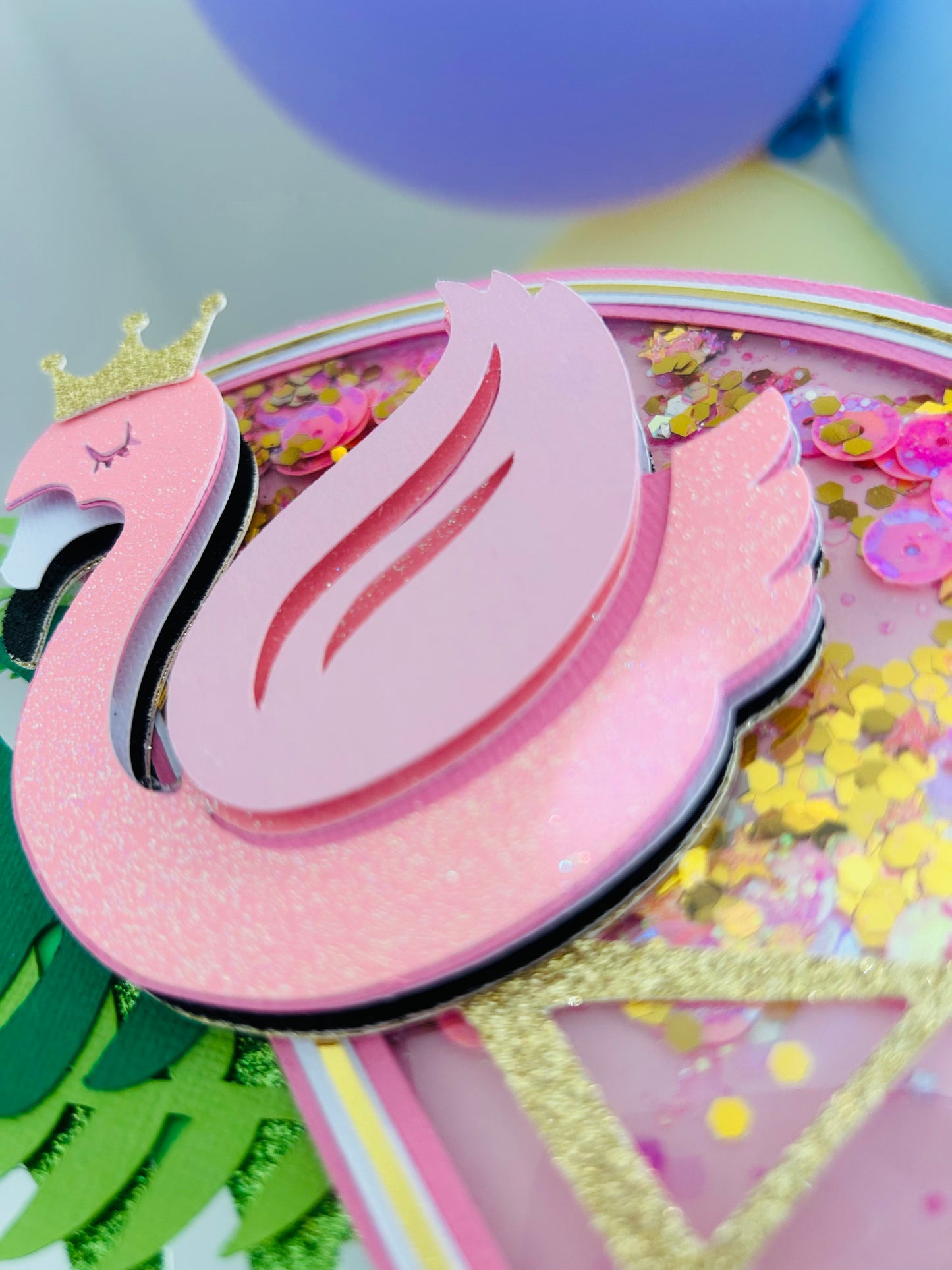 Flamingo Shaker Cake Topper