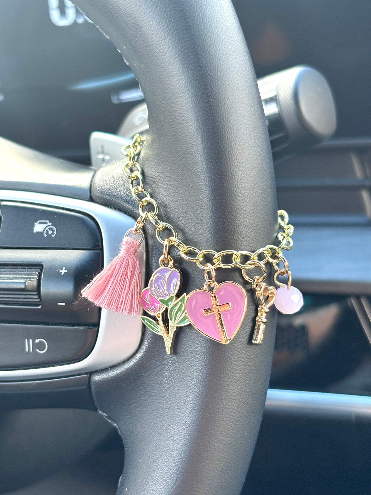 Jesus’ Love Car Charm (Pink Mauve)