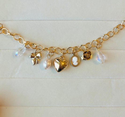 Elegant Gold Heart Car Charm
