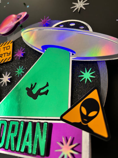 *LIGHT UP* Alien UFO Cake Topper